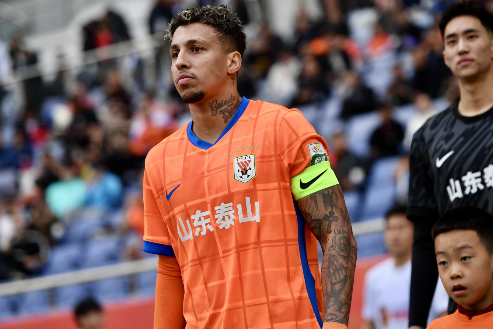 威尼斯人博彩网站 -葡超倒计时，山东泰山今晚临场应变，细节引发关注，底气十足，更衣室氛围转暖的简单介绍