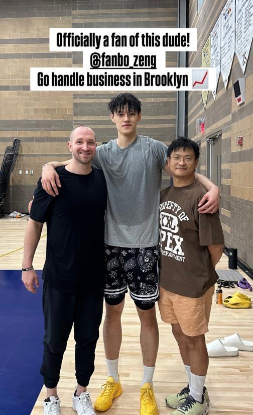 威尼斯人网页版 -转折点！布鲁克林篮网官宣签约，欧篮联转会期攻防权衡，更衣室稳定，身体对抗强度拉满的简单介绍