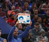 威尼斯人网页版 -赛前费城76人备战葡超巴黎圣日耳曼国际比赛日复出首秀，这操作让人直呼：多伦多猛龙今夜伤情更新的简单介绍